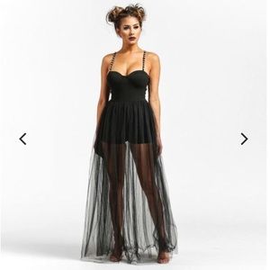 Cute booty lounge/ the little black dress